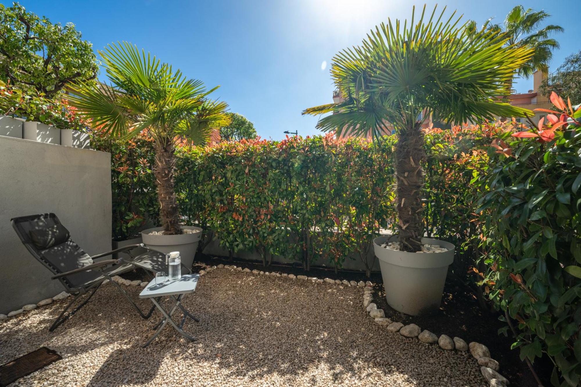 Apartament Le Coq Wagner - Parking - Air Conditioning - Pool Mentona Zewnętrze zdjęcie