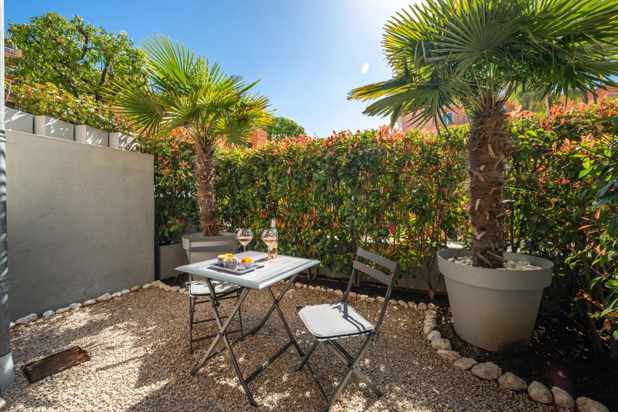 Apartament Le Coq Wagner - Parking - Air Conditioning - Pool Mentona Zewnętrze zdjęcie